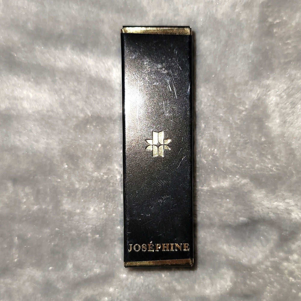 Josephine cosmetics eye dazzle